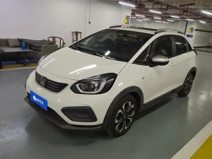 2021 Fit 1.5L CVT Chaoyue Max Edition, Октябрь 2020 г., пробег 50400 км. (Б/у) Передний