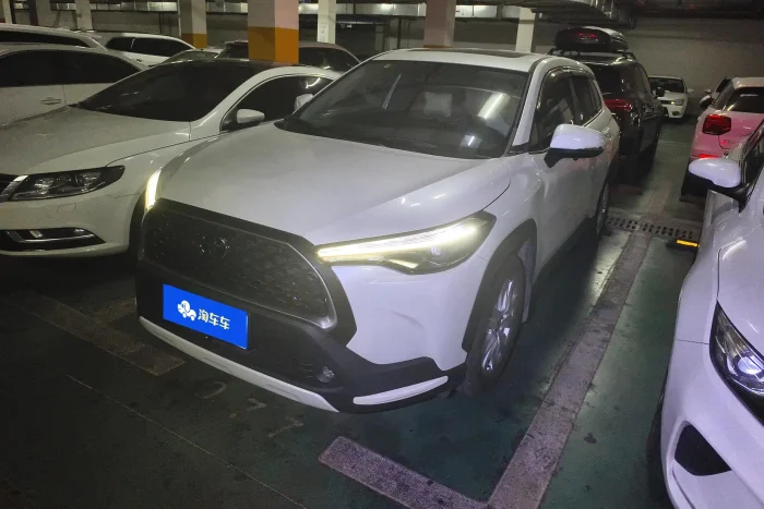 Corolla Sharp 2022 2.0L Luxury Edition, Август 2022 г., пробег 11000 км. (Б/у) Передний