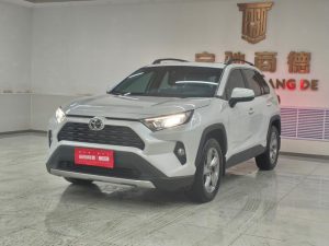 RAV4 Rongfang 2021 2.0L CVT 4WD Fashion Plus Edition, Январь 2022 г., пробег 27000 км. (Б/у) Полный