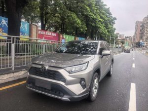 RAV4 Rongfang 2020 2.0L CVT 2WD Fashion Plus Edition, Ноябрь 2020 г., пробег 35000 км. (Б/у) Передний
