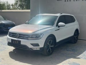 Tiguan L 2021 280TSI Automatic 2WD Smart Edition, Январь 2021 г., пробег 68500 км. (Б/у) Передний