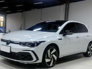 2021 Golf 280TSI DSG R-Line, Август 2022 г., пробег 29000 км. (Б/у) Передний