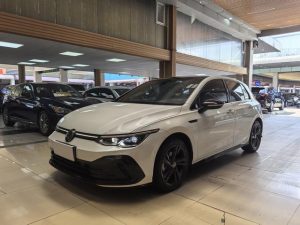 2022 Golf 280TSI DSG R-Line, Июнь 2022 г., пробег 55000 км. (Б/у) Передний
