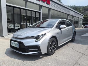 2021 Levin Dual Engine 1.8H E-CVT Sports Edition, Июль 2021 г., пробег 54000 км. (Б/у) Передний