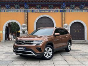 2022 Touron 380TSI 4WD Luxury Edition, Август 2022 г., пробег 53000 км. (Б/у) Полный