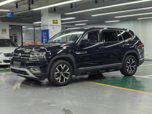 2019 Touran 380TSI 4WD Luxury Edition National VI, Октябрь 2019 г., пробег 77000 км. (Б/у) Полный