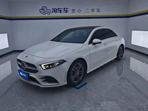 2021 Mercedes-Benz A-Class Facelift A 180 L Sport Sedan, Ноябрь 2021 г., пробег 40100 км. (Б/у) Передний