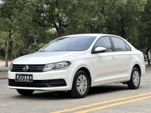 2019 Santana 1.5L Automatic Fashion Edition (China VI Emission Standard), Июнь 2021 г., пробег 24000 км. (Б/у) Передний