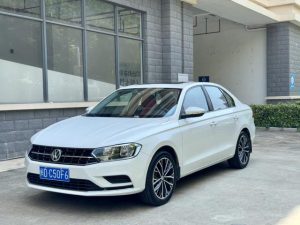 2019 Bora Legend 1.5L Automatic Fashion Model (National VI Emission Standard), Ноябрь 2020 г., пробег 70000 км. (Б/у) Передний