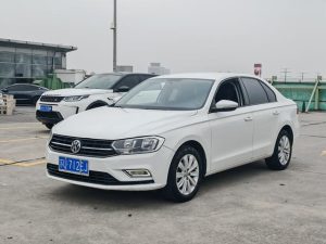 2019 Bora Legend 1.5L Automatic Leading Edition (China VI Emission Standard), Июнь 2021 г., пробег 74000 км. (Б/у) Передний