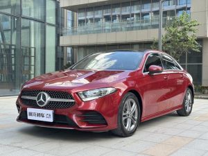 2021 Mercedes-Benz A-Class Facelift A 180 L Sport Sedan, Май 2022 г., пробег 42500 км. (Б/у) Передний