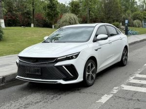 Geely Emgrand L 2022 1.4T CVT Premium Edition, Декабрь 2021 г., пробег 20000 км. (Б/у) Передний