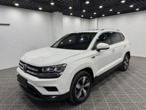 2021 Volkswagen Tharu 280TSI 2WD Luxury Edition PLUS, Июнь 2021 г., пробег 48000 км. (Б/у) Передний