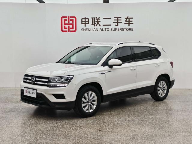 2022 Volkswagen Tharu 280TSI 2WD Fashion Edition, Октябрь 2022 г., пробег 27300 км. (Б/у) Передний