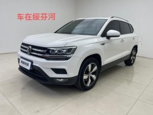 2021 Volkswagen Tharu 280TSI 2WD Luxury Edition PLUS, Август 2021 г., пробег 24000 км. (Б/у) Передний