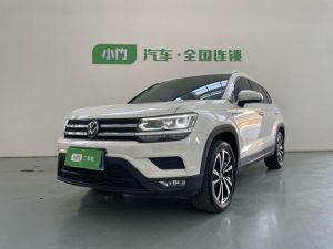 2021 Volkswagen Tharu 280TSI 2WD Luxury Edition PLUS, Декабрь 2021 г., пробег 52000 км. (Б/у) Передний