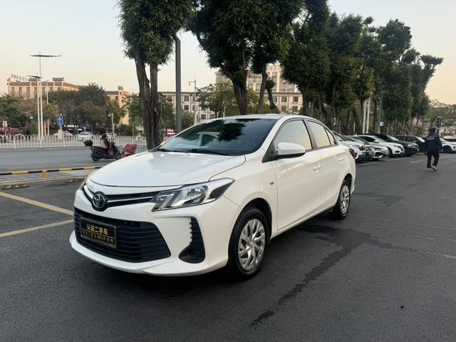 Vios 2022 1.5L CVT Care Edition, Декабрь 2022 г., пробег 45000 км. (Б/у) Передний