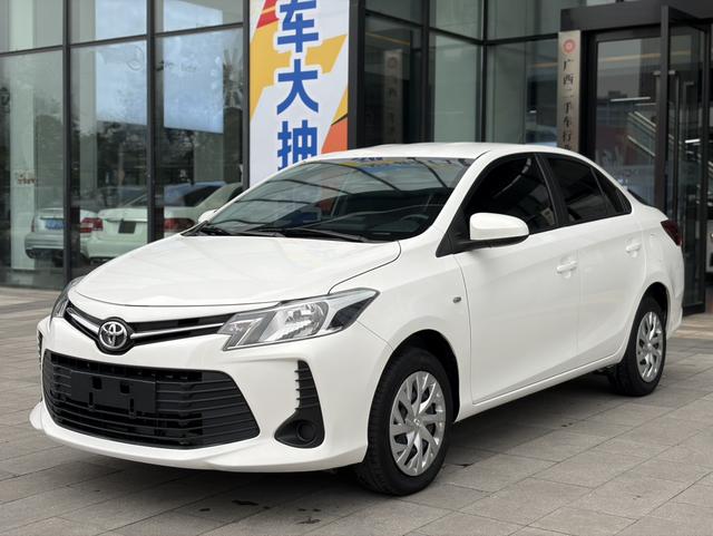 Vios 2021 1.5L CVT Comfort Edition, Март 2022 г., пробег 95000 км. (Б/у) Передний