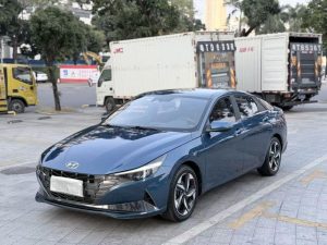 2021 Hyundai Elantra 240TGDi DCT LUX Premium Edition, Июль 2021 г., пробег 63000 км. (Б/у) Передний