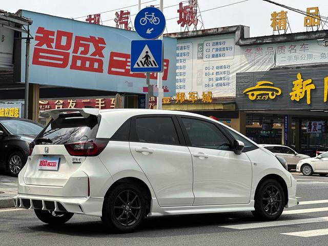 2022 Honda Fit 1.5L CVT Unlimited MUGEN Edition, Ноябрь 2022 г., пробег 43100 км. (Б/у) Передний — изображение 3