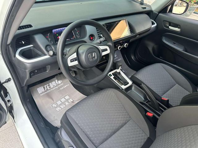 Honda Fit 2021 1.5L CVT Trend Edition, Май 2021 г., пробег 36900 км. (Б/у) Передний — изображение 3