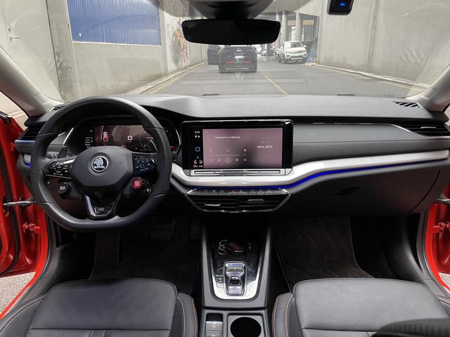 Octavia 2021 PRO TSI280 DSG Flagship Edition, Май 2021 г., пробег 49000 км. (Б/у) Передний — изображение 3