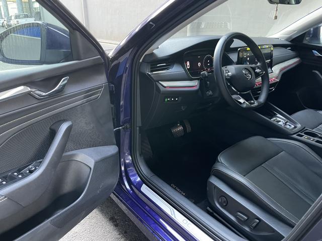 Octavia 2021 PRO TSI280 DSG Premium Edition, Апрель 2021 г., пробег 20000 км. (Б/у) Передний — изображение 3