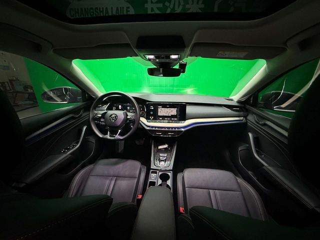 Octavia 2022 PRO TSI280 DSG Luxury Edition, Март 2022 г., пробег 41000 км. (Б/у) Передний — изображение 3