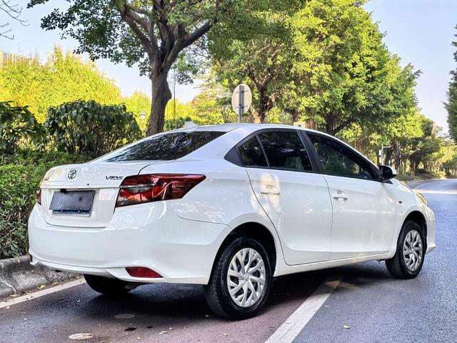 Vios 2021 1.5L CVT Adventure Edition, Август 2022 г., пробег 39000 км. (Б/у) Передний — изображение 3