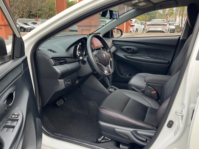 Vios 2022 1.5L CVT Care Edition, Апрель 2022 г., пробег 35000 км. (Б/у) Передний — изображение 3