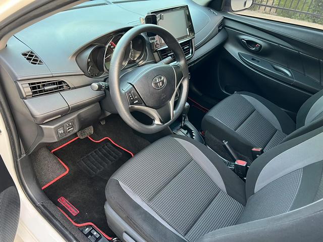 Vios 2022 1.5L CVT 20th Anniversary Edition, Январь 2023 г., пробег 55000 км. (Б/у) Передний — изображение 3