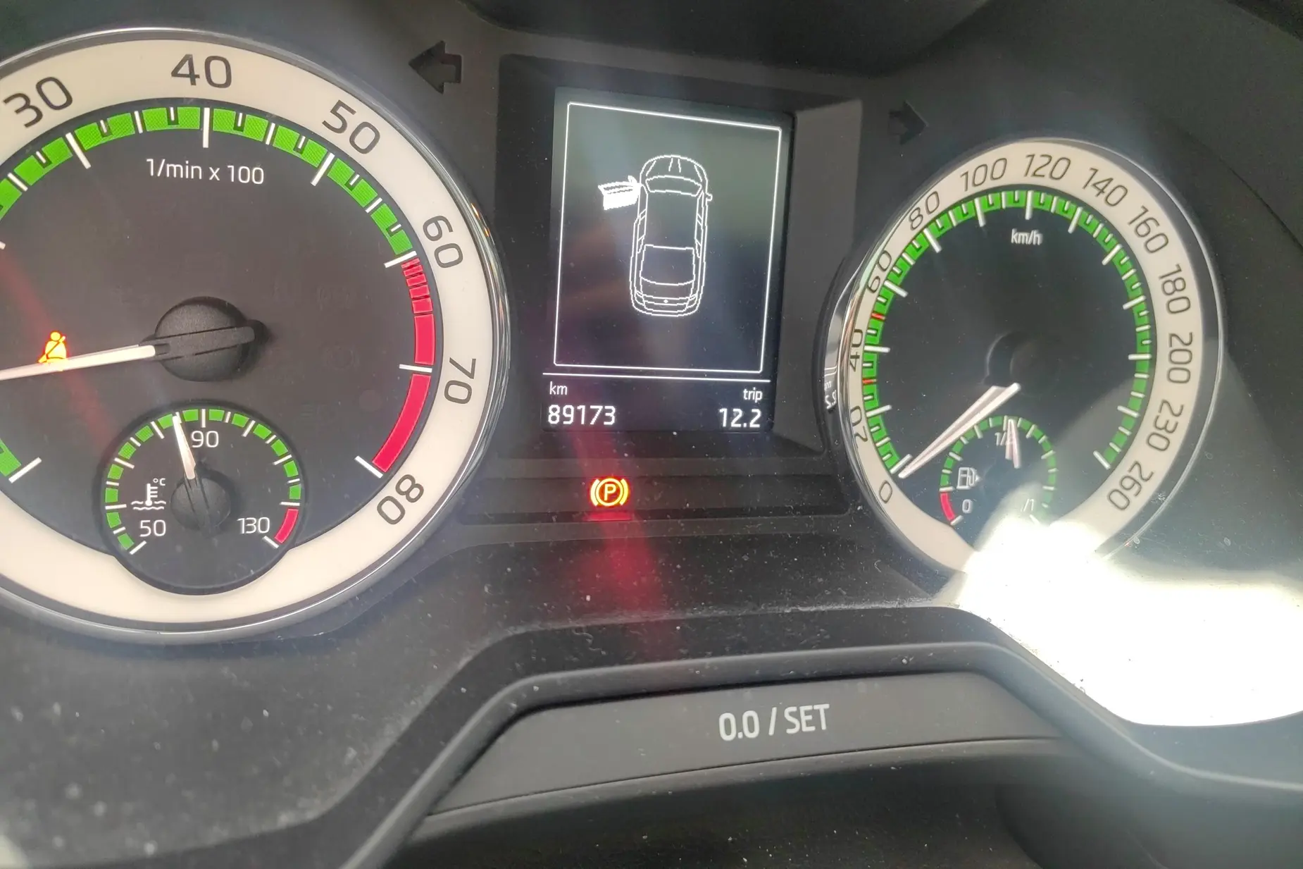 Octavia 2020 1.5L Automatic Smart Luxury Edition, Май 2021 г., пробег 89200 км. (Б/у) Передний — изображение 3