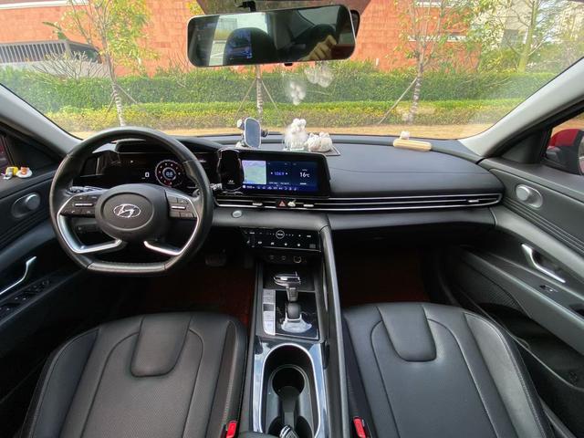 2021 Hyundai Elantra 1.5L CVT GLX Elite Edition, Август 2021 г., пробег 50000 км. (Б/у) Передний — изображение 3