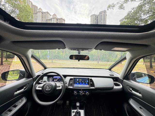 2021 Honda Fit 1.5L CVT Sport Edition, Октябрь 2021 г., пробег 53800 км. (Б/у) Передний — изображение 4