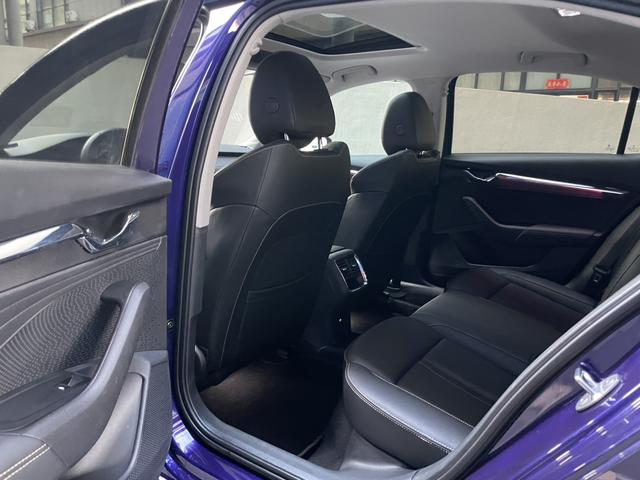 Octavia 2021 PRO TSI280 DSG Premium Edition, Апрель 2021 г., пробег 20000 км. (Б/у) Передний — изображение 4