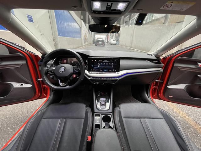 Octavia 2021 PRO TSI280 DSG Flagship Edition, Май 2021 г., пробег 49000 км. (Б/у) Передний — изображение 5