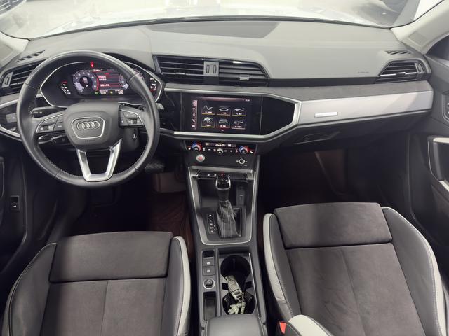 Audi Q3 2022 35 TFSI Progressive Dynamic Edition, Сентябрь 2021 г., пробег 35000 км. (Б/у) Передний — изображение 5