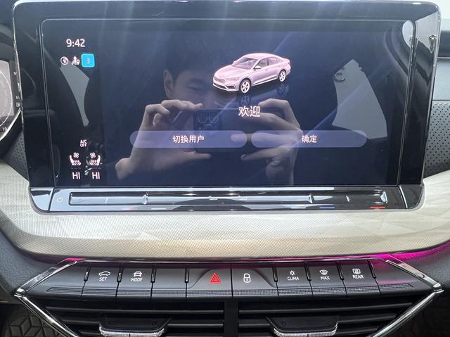 Octavia 2021 PRO TSI280 DSG Premium Edition, Апрель 2021 г., пробег 16000 км. (Б/у) Передний — изображение 5