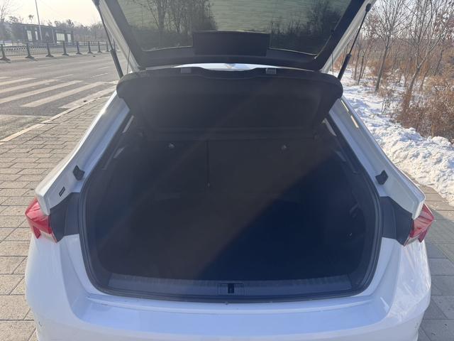 Octavia 2021 PRO TSI280 DSG Premium Edition, Декабрь 2021 г., пробег 28000 км. (Б/у) Передний — изображение 6